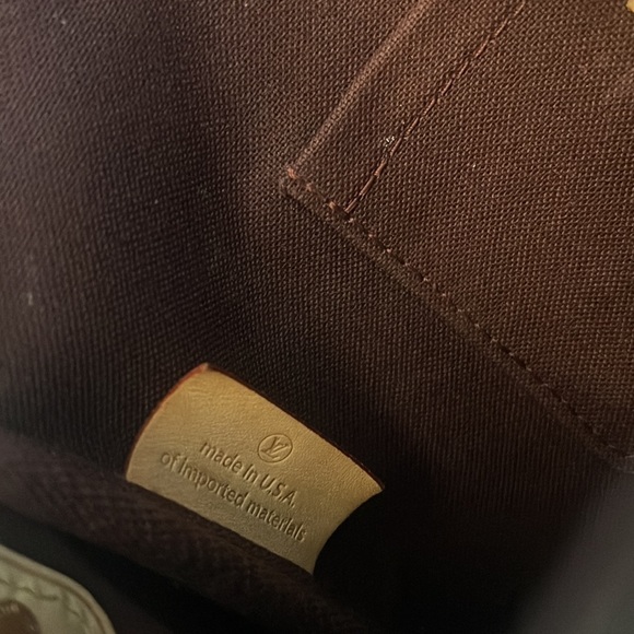 Discontinued new original Louis Vuitton Favorite Mm Monogram cross body bag - Picture 7 of 17